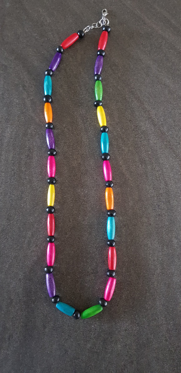 WOODEN BEAD NECKLACE